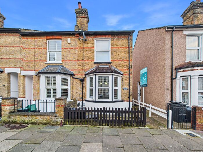 2 Bedroom Terraced House To Rent In Heathfield Road, Kent, BR1