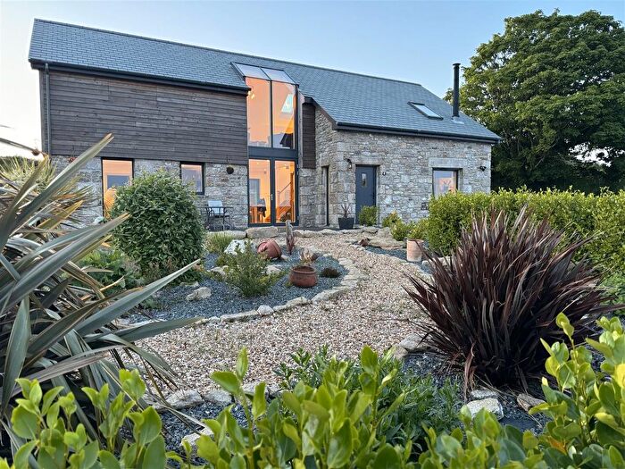 4 Bedroom Detached House For Sale In Mabe Burnthouse, Penryn, TR10