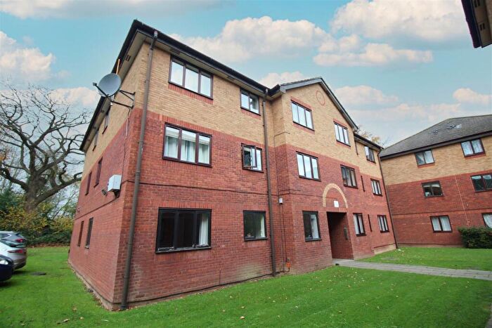 1 Bedroom Apartment To Rent In St. Georges Court, Longmere Road, Crawley, West Sussex., RH10
