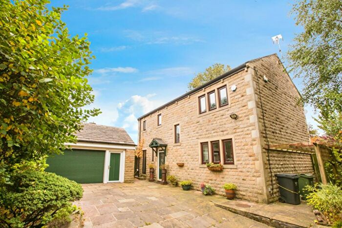 4 Bedroom Detached House For Sale In Midgley Road, Mytholmroyd, Hebden Bridge, HX7