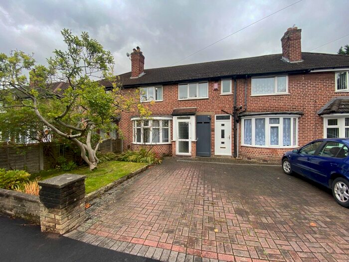 3 Bedroom Property To Rent In Calshot Road, Great Barr, Birmingham, B42