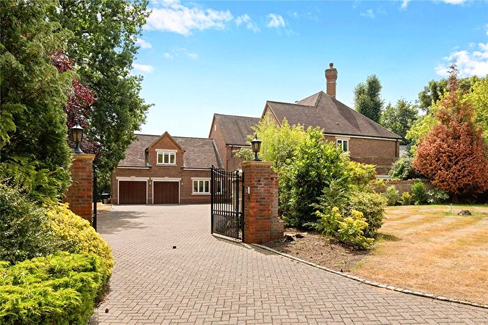 6 Bedroom Detached House To Rent In Rosebriars, Esher, KT10