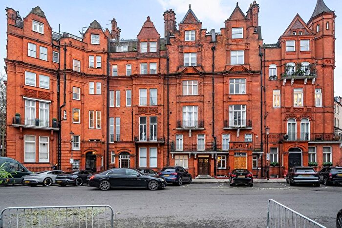 1 Bedroom Flat To Rent In Hans Place, Knightsbridge, London, SW1X