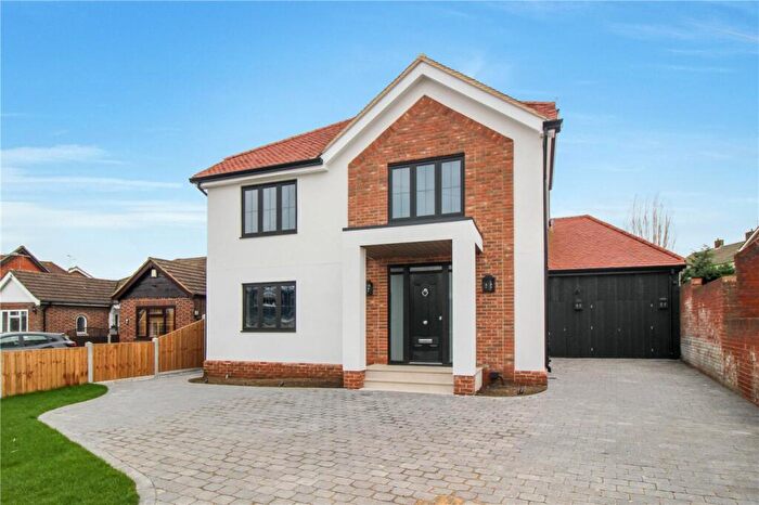 5 Bedroom Detached House For Sale In Constitution Hill, Benfleet, Essex, SS7