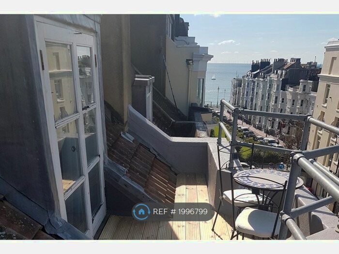 2 Bedroom Flat To Rent In Devonshire Place, Brighton, BN2
