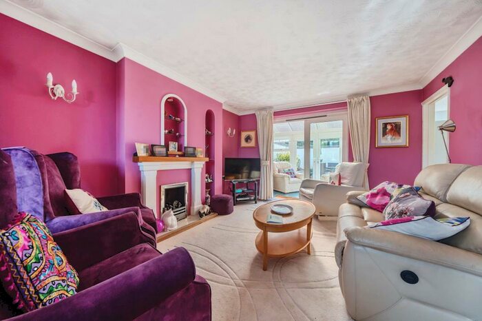2 Bedroom Detached House For Sale In Botley, Oxford, OX2