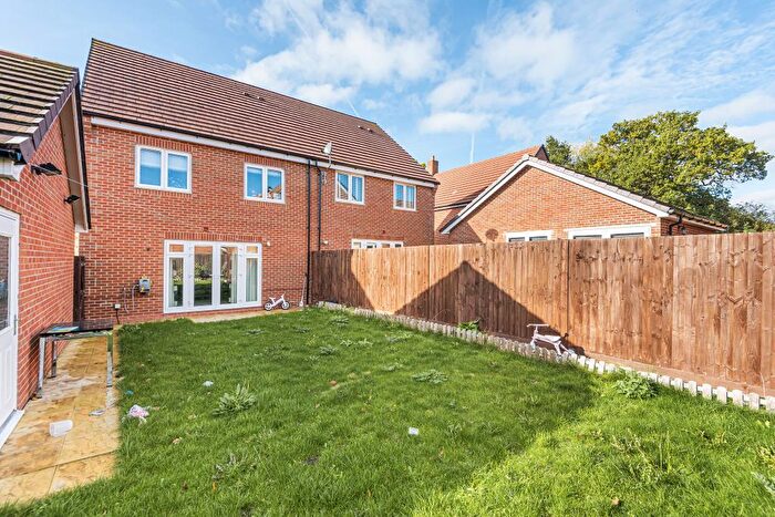 4 Bedroom Semi Detached House To Rent In Didcot, Oxfordshire, OX11