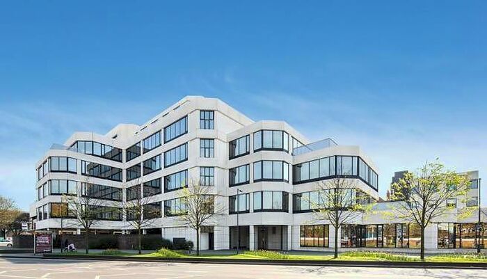 1 Bedroom Flat To Rent In High Street, Slough, SL1