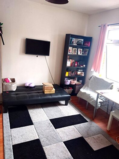 1 Bedroom Flat To Rent In Beehive Lane, Ilford, IG4