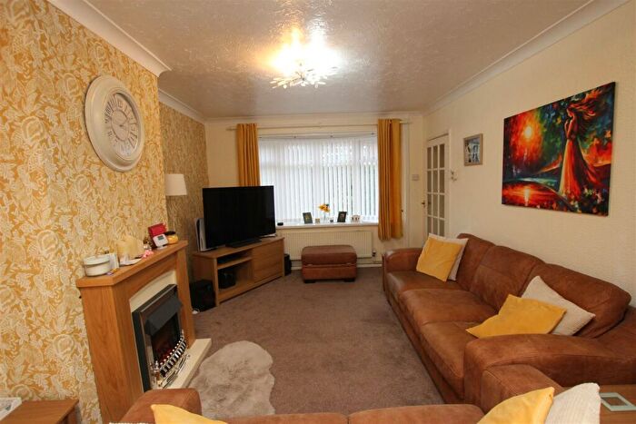 3 Bedroom Terraced House For Sale In Chipping Road, Bolton, BL1