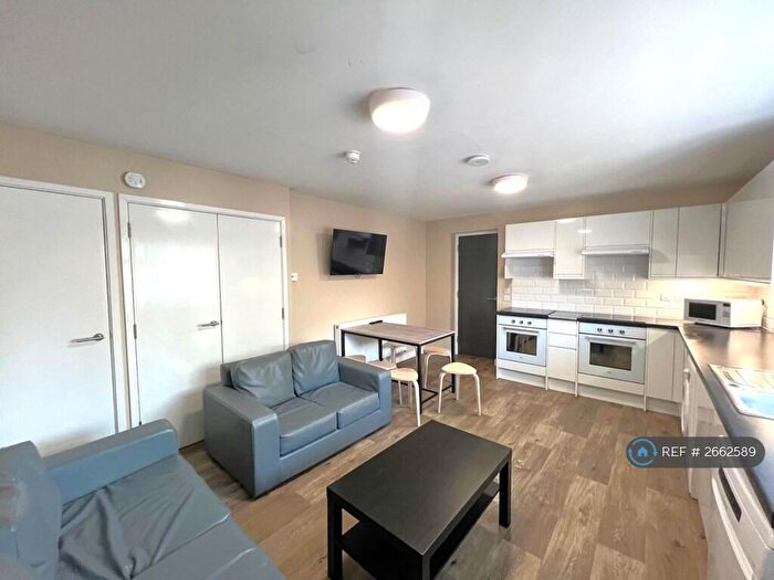 6 Bedroom Flat To Rent In Stokes Croft, Bristol, BS1