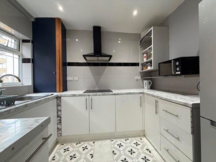 2 Bedroom Maisonette To Rent In Harley Close, Wembley, Middlesex, HA0