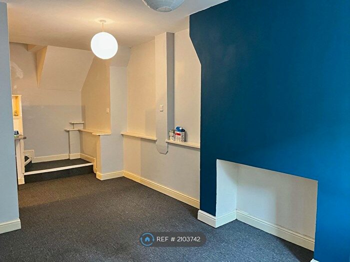 1 Bedroom Flat To Rent In Oxton Road, Birkenhead, CH41