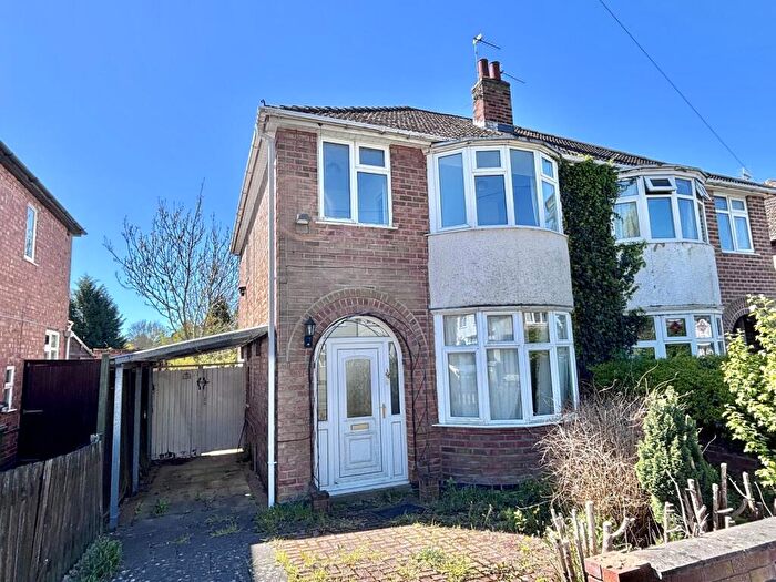 3 Bedroom Semi-Detached House For Sale In Dorothy Avenue, Glen Parva, Leicester, Leicestershire., LE2