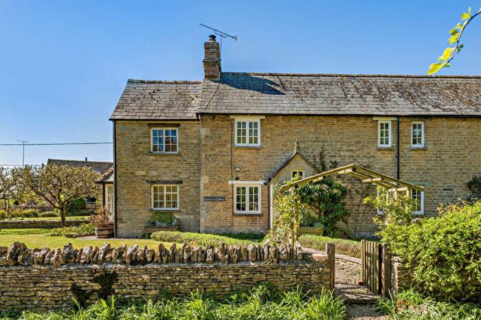 3 Bedroom Semi-Detached House For Sale In Eastleach, Cirencester, Gloucestershire, GL7