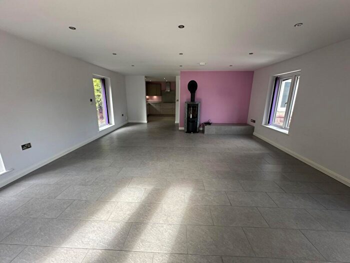 2 Bedroom Bungalow To Rent In Woodside House, Maypole, NP25