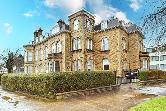 2 Bedroom Flat To Rent In Victoria Avenue, Harrogate, HG1