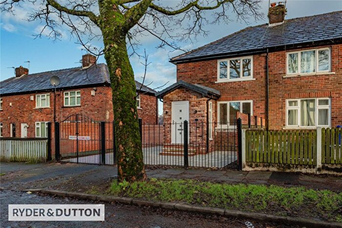 2 Bedroom End Terrace House For Sale In Brushes Road, Stalybridge, Greater Manchester, SK15