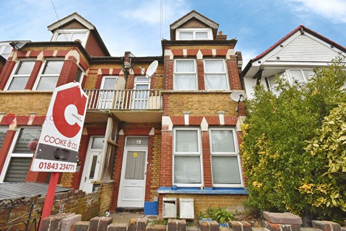 3 Bedroom Flat For Sale In Arundel Road, Margate, Kent, CT9