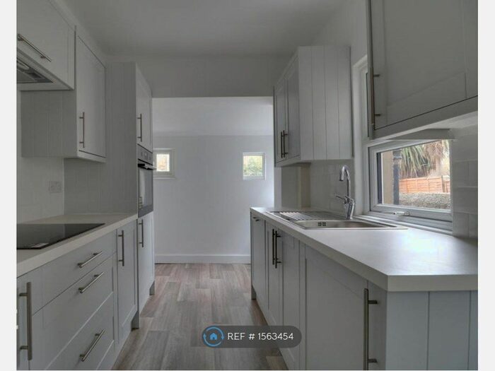 2 Bedroom End Of Terrace House To Rent In Darnley Road, Grays, RM17