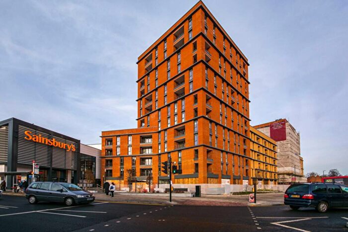 2 Bedroom Flat To Rent In High Street, Sutton, SM1