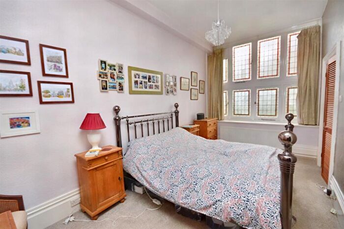 2 Bedroom Flat For Sale In Dittons Road, Eastbourne, BN21