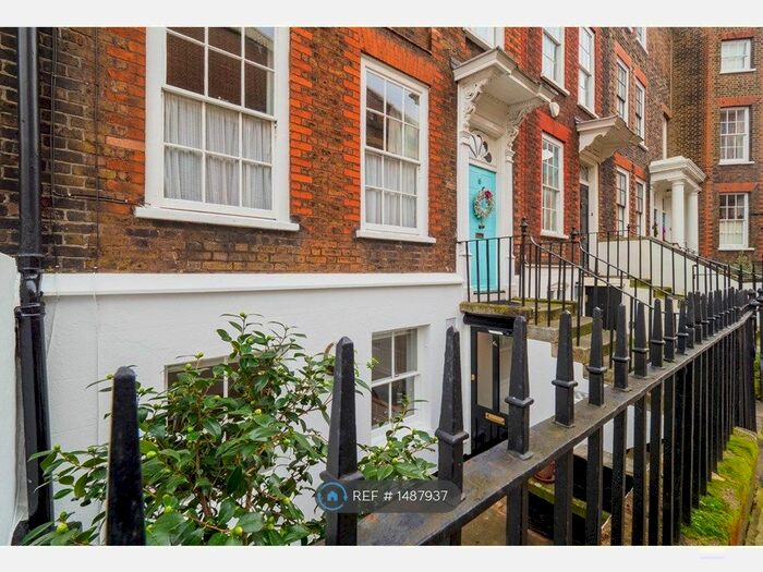 1 Bedroom Flat To Rent In Ormond Road, Richmond, TW10