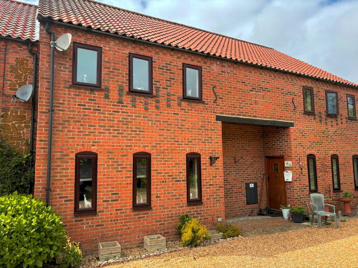 3 Bedroom Barn To Rent In Common Close, West Winch, King's Lynn, PE33