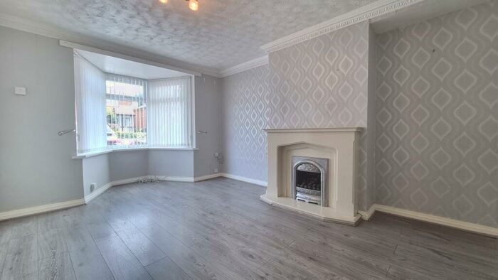 3 Bedroom House To Rent In Newstead Road, Kingstanding, B44