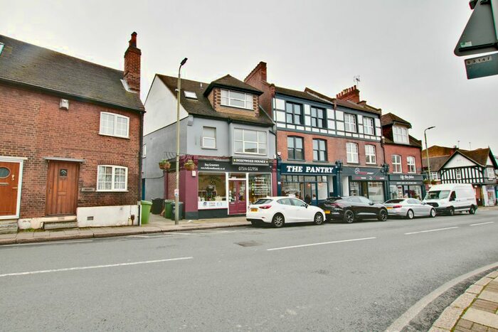 1 Bedroom Flat To Rent In Plaistow Lane, Bromley BR1