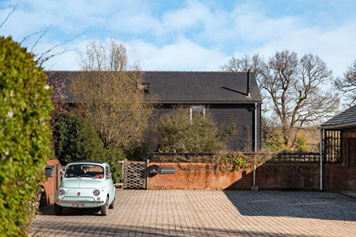 4 Bedroom Detached House For Sale In Ivy House Lane, Berkhamsted, Hertfordshire, HP4