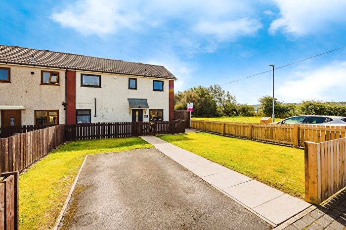 3 Bedroom End Of Terrace House For Sale In Dudley Crescent, Halifax, HX2