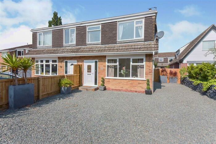 3 Bedroom House To Rent In Beckingthorpe Drive, Bottesford, Nottingham, NG13