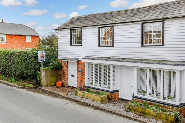 3 Bedroom Semi-Detached House For Sale In Iden Green Road, Iden Green, Cranbrook, Kent, TN17