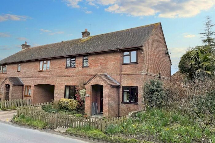 4 Bedroom Semi-Detached House For Sale In Winfrith Newburgh, DT2