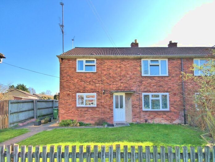 2 Bedroom Maisonette To Rent In Bridewell Road, Cherry Hinton, Cambridge, CB1