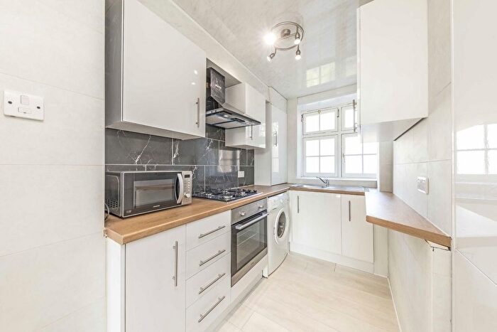 2 Bedroom Flat For Sale In Duchy Street, London, SE1