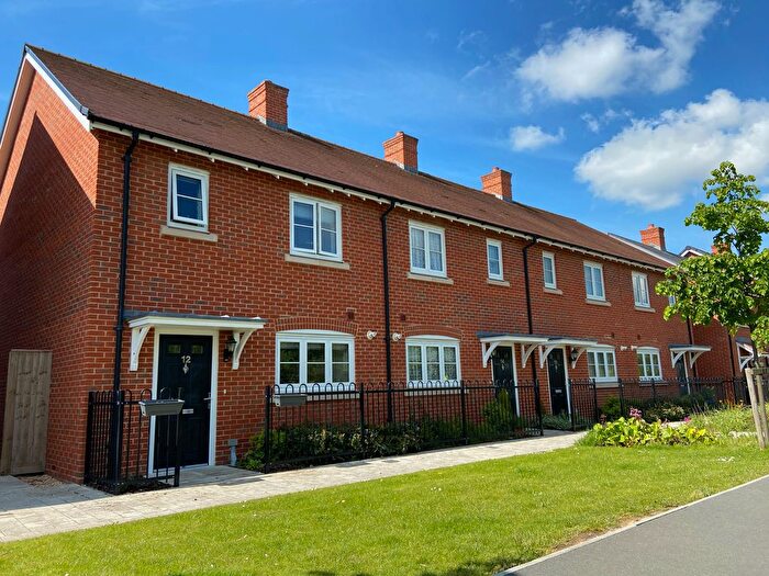 3 Bedroom Property To Rent In Houghton Avenue, Waterlooville, PO7