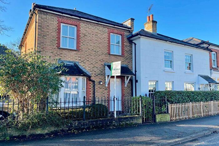 3 Bedroom End Of Terrace House For Sale In High Steet, Claygate, KT10