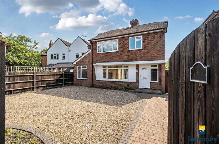 4 Bedroom Detached House For Sale In Jacobs Well, Guildford, Surrey, GU4