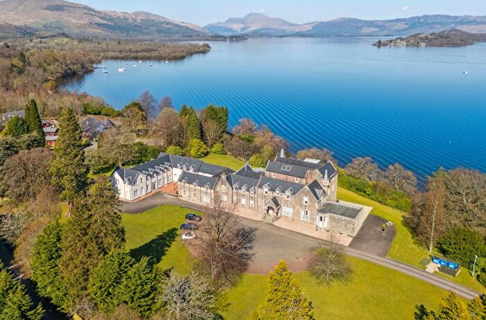 3 Bedroom Terraced House For Sale In Lomond Castle, G83