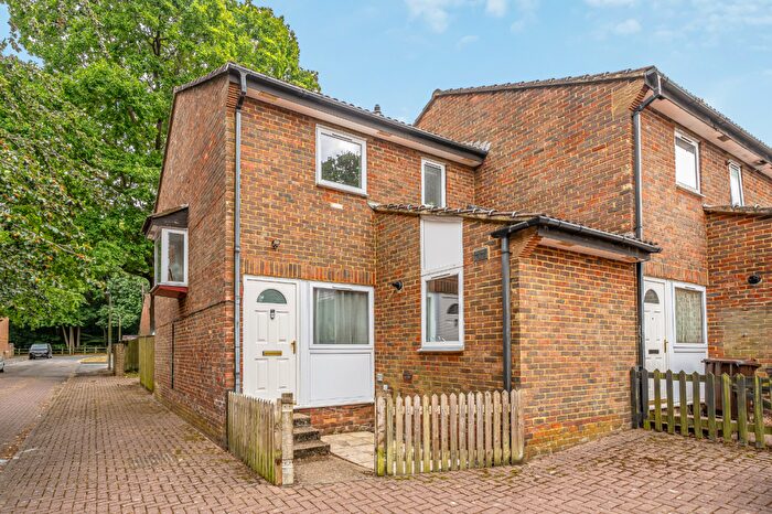 3 Bedroom End Of Terrace House For Sale In Walsingham Close, Parkwood, Gillingham, Kent, ME8