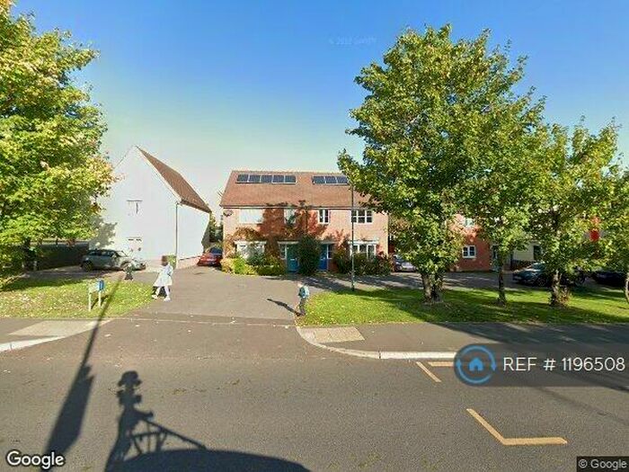 3 Bedroom Detached House To Rent In Haywood Mews, Romford, RM3