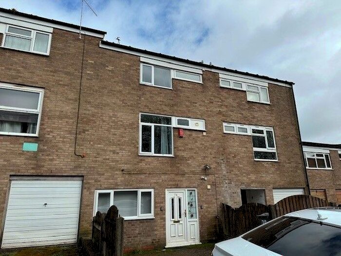 4 Bedroom Town House To Rent In Middle Leasow, Quinton, B32