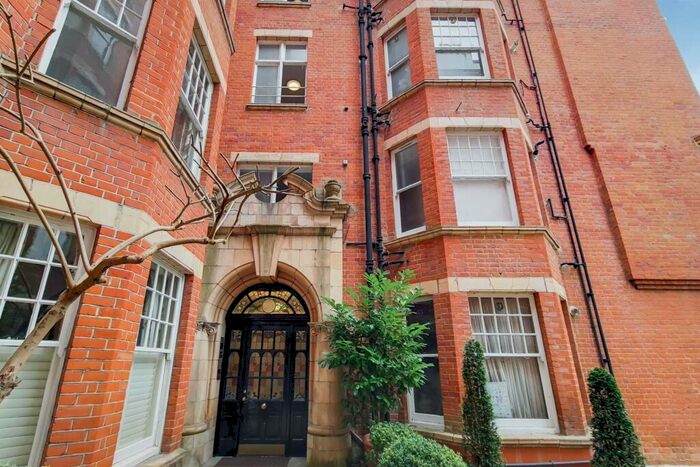 1 Bedroom Flat To Rent In The Terrace, Barnes, London, SW13