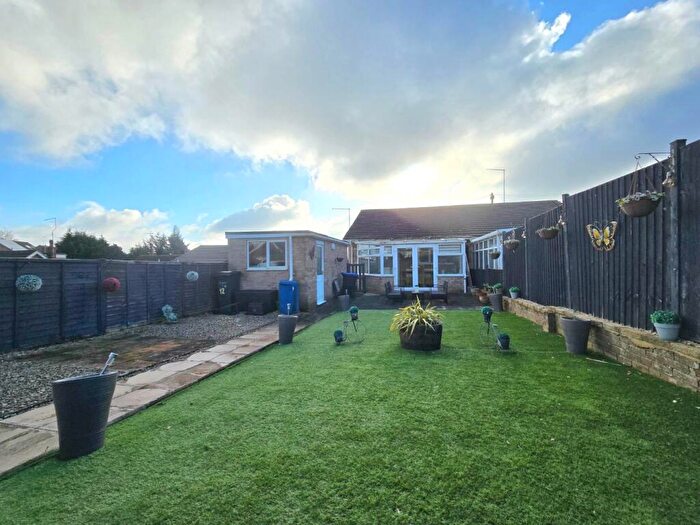 2 Bedroom Bungalow For Sale In Walton Heath Way, Links View, Northampton, NN2