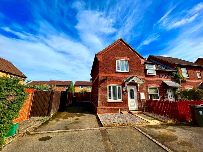 2 Bedroom End Of Terrace House To Rent In Home Orchard, Yate, BS37