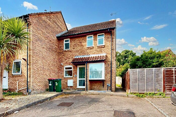 1 Bedroom End Of Terrace House To Rent In Gorse Close, Crawley, RH11