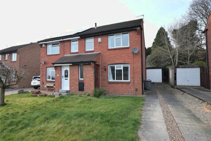 3 Bedroom Semi-Detached House To Rent In Abbeydale Oval, Leeds, West Yorkshire, LS5