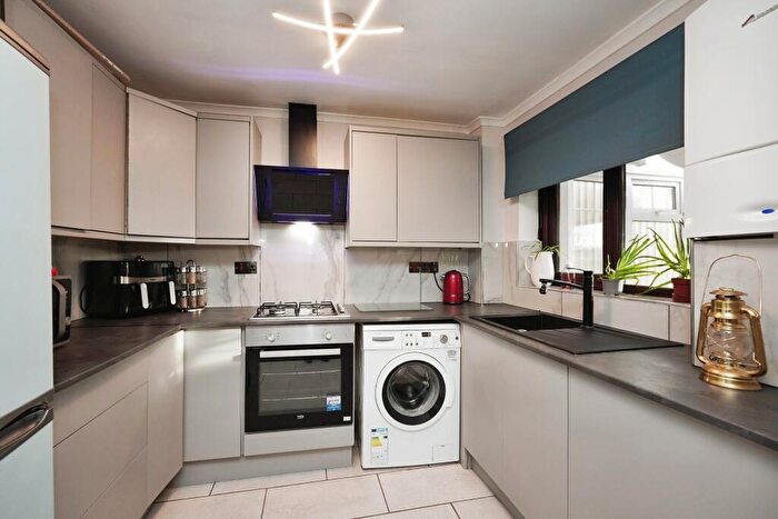 2 Bedroom End Of Terrace House For Sale In Christchurch Way, Dover, Kent, CT16